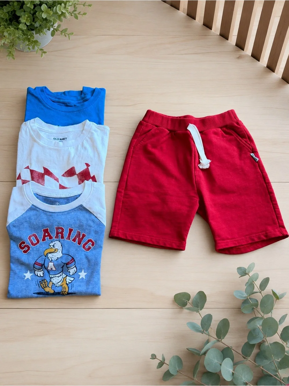 Old Navy T-shirts Patriotic Tee & Pocket Red Shortz